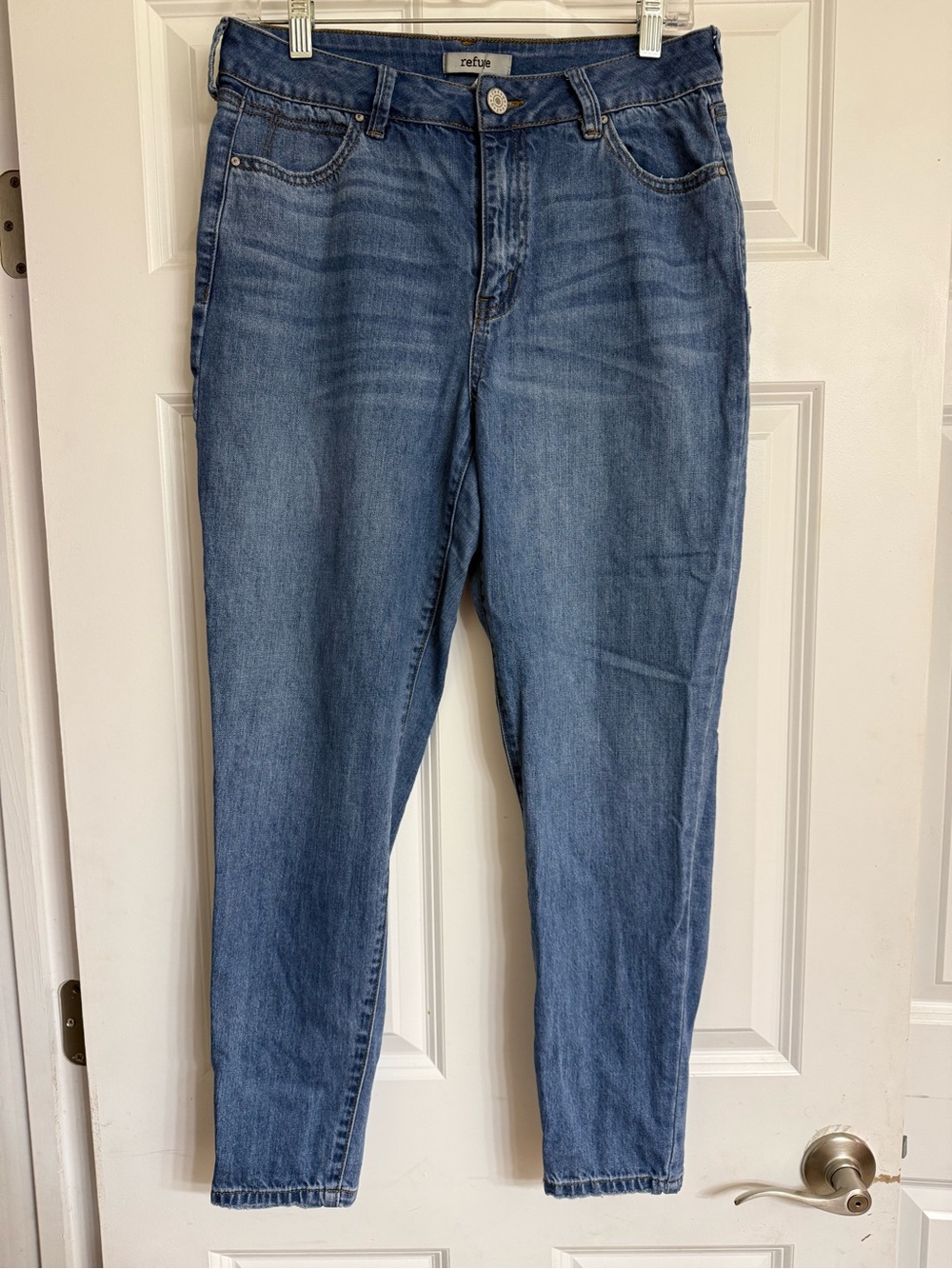 refuge Light Blue High-Rise Women’s Jeans